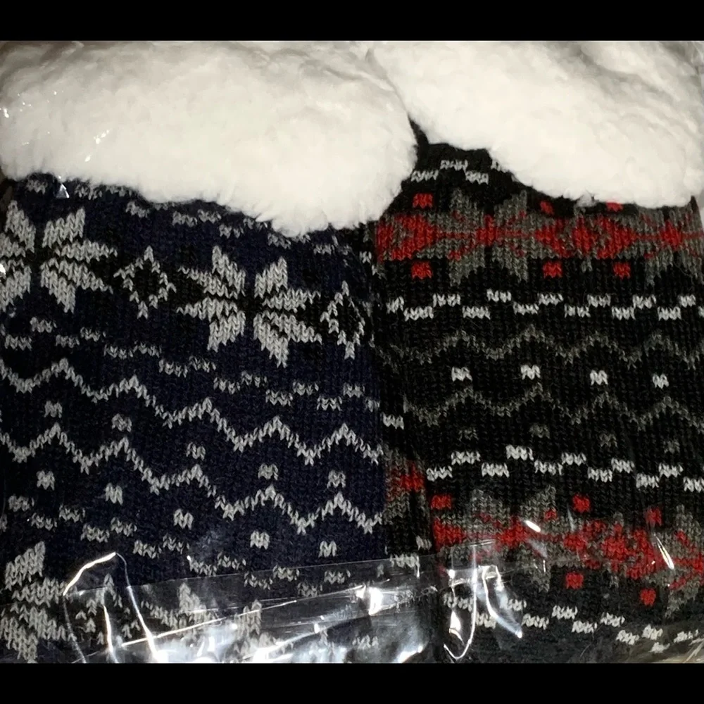 (2) Two Pairs Sherpa Knitted Socks